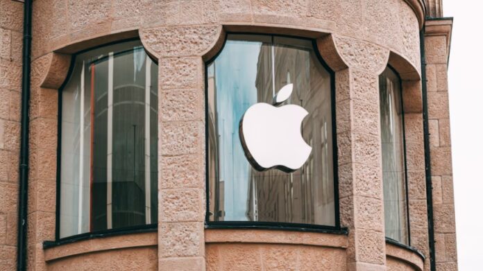 Supreme Court refuses to pause the order holding Apple in contempt in the Epic case