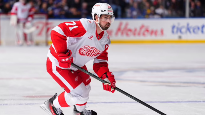 Báo cáo: Larkin của Red Wings có danh sách giao dịch 3 đội
