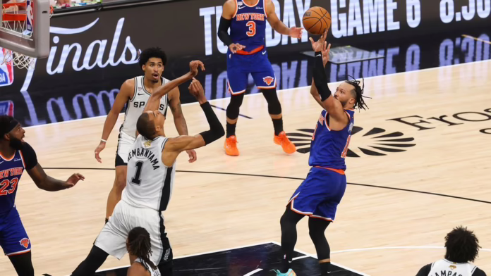 Brunson đóng cửa với Spurs khi Knicks giành chức vô địch
