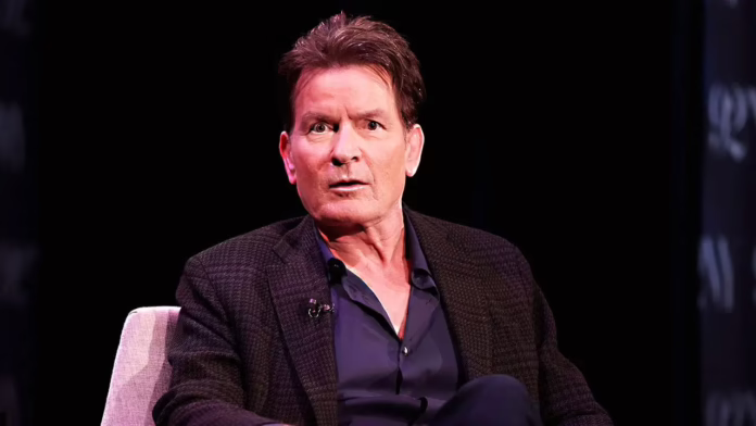 Charlie Sheen thẳng thừng trả lời các câu hỏi về sức khỏe và tài chính của mình
