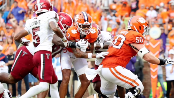 Clemson WR Smith nhận được lệnh thi đấu vào năm '26
