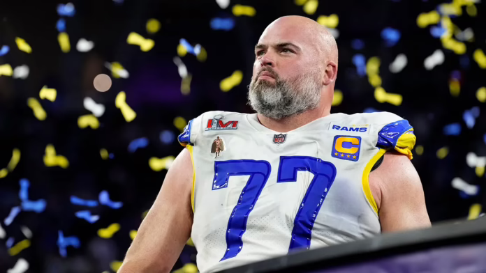 Cựu ngôi sao Rams cho biết anh ấy đang theo dõi sự trở lại của Aaron Donald sau giao dịch Myles Garrett
