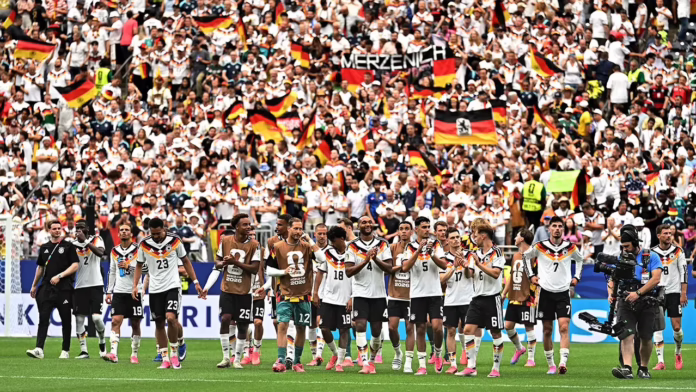Du khách người Đức có chuyến đi tham dự World Cup qua miền Nam nước Mỹ đang giành chiến thắng trên internet là ai?
