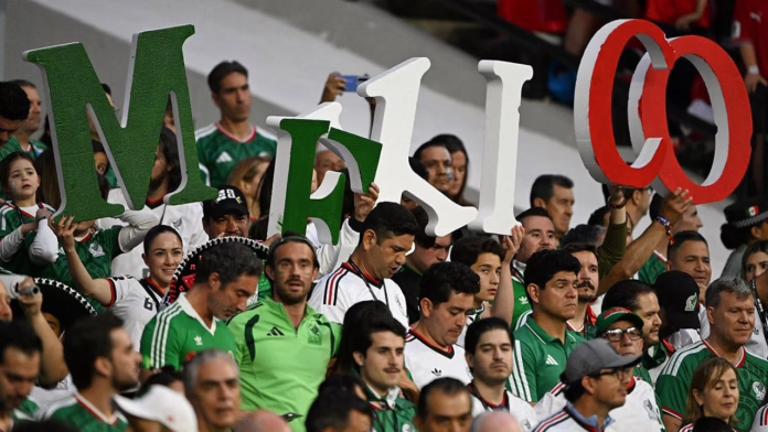 FIFA phải đối mặt với áp lực kỷ luật đồng chủ nhà World Cup 2026 Mexico sau khi khẩu hiệu chống người đồng tính quay trở lại với Séc
