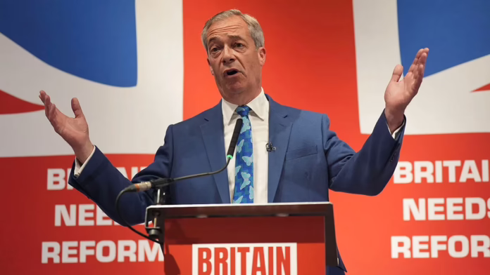Farage nói rằng tình trạng di cư hàng loạt đã thay đổi Vương quốc Anh 'ngoài sự công nhận theo đúng nghĩa đen', tin rằng đảng có thể giành chiến thắng trong cuộc bầu cử
