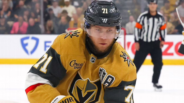 Golden Knights loại trung tâm Karlsson cho Game 6...
