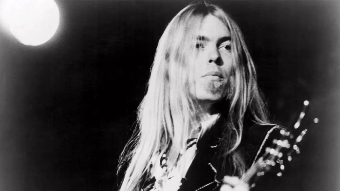 Gregg Allman bị ám ảnh bởi cái chết của cha và cái chết của anh trai, gây nghiện hàng thập kỷ: doc
