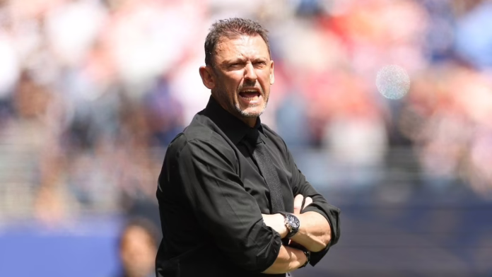 Huấn luyện viên World Cup Australia Tony Popovic triệu tập trọng tài sau trận thua đậm trước Đội Mỹ
