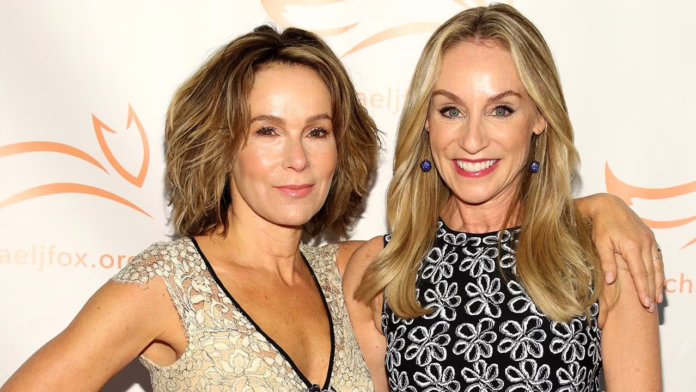 Jennifer Grey, Tracy Pollan để ngực trần trong bức ảnh phản cảm khi người hâm mộ say mê trước vẻ ngoài 'cắt vụn'
