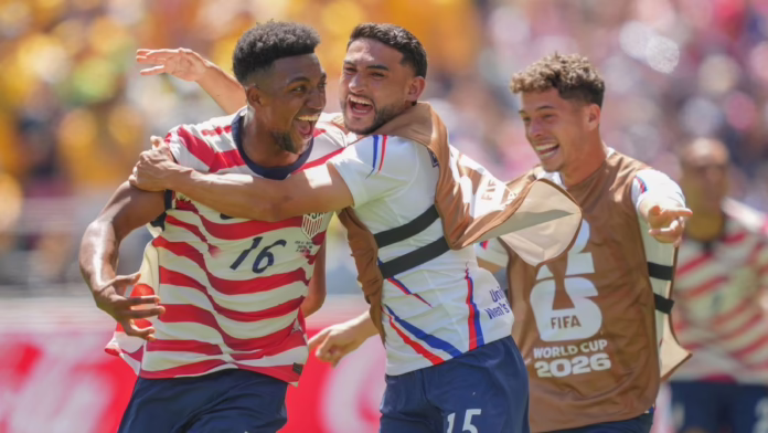 Không có Pulisic? Không vấn đề gì: Freeman, Adams dẫn đầu...
