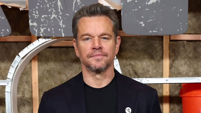 Matt Damon nói rằng bản chất 'tàn nhẫn' của Hollywood đã khiến anh mất đi vai trò làm cha nhiều hơn những gì anh mong muốn
