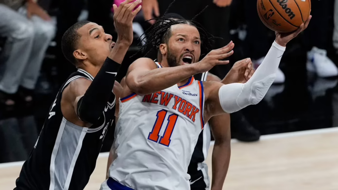 Ngôi sao Knicks Jalen Brunson dính chấn thương trong trận 1 của NBA Finals
