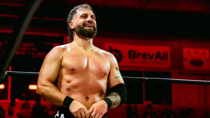 Ngôi sao đô vật chuyên nghiệp Austin Aries nói về việc trở lại võ đài, trận tranh đai MLW sắp tới với Blue Panther
