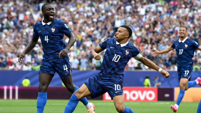 Ngôi sao người Pháp Kylian Mbappé đang nhanh chóng trở thành 'Ông Wor...
