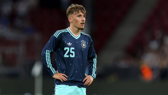 Ngôi sao trẻ Lennart Karl của Đức có thể bỏ lỡ World Cup sau chấn thương trong lúc tập luyện

