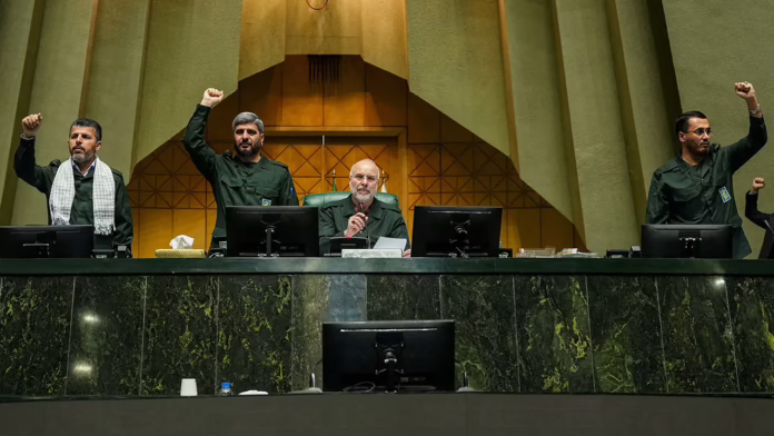 Người theo đường lối cứng rắn của Iran đằng sau thỏa thuận của Mỹ cảnh báo Tehran sẽ không tôn trọng thỏa thuận nếu Trump không thực hiện
