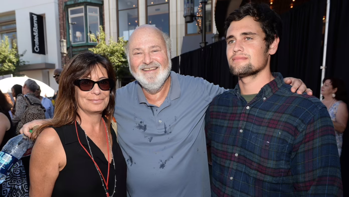 Nick, con trai của Rob Reiner, đấu tranh để giành quyền truy cập vào quỹ ủy thác trị giá 1,5 triệu đô la để bào chữa cho phiên tòa xét xử vụ giết người mạnh mẽ

