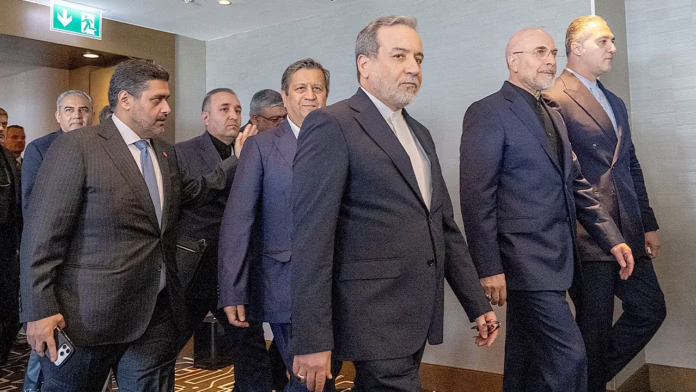 Phái đoàn 'toàn bộ chế độ' chưa từng có của Iran tại các cuộc đàm phán thỏa thuận với Mỹ báo hiệu một mục tiêu: chuyên gia
