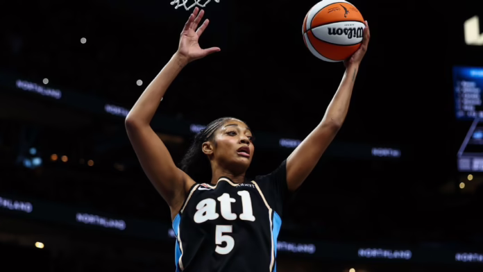 Reese cầu thủ WNBA nhanh nhất giành được 1.000 rebound
