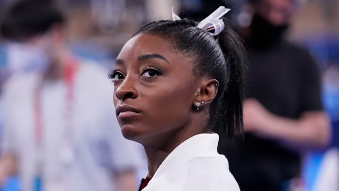 Simone Biles tiết lộ trải nghiệm cận kề cái chết: 'Suýt chết không có trên thẻ bingo của tôi tuần này'
