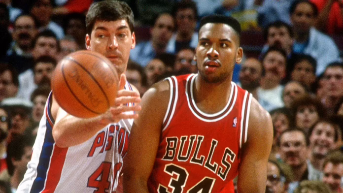 Stacey King, nhà vô địch NBA ba lần và phát thanh viên Bulls, qua đời ở tuổi 59
