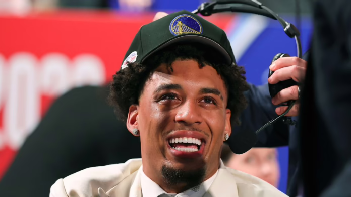 Stephen Curry trả lời về '... đã qua sử dụng của Yaxel Lendeborg
