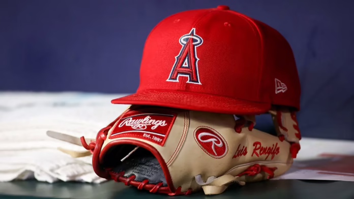 Triển vọng MLB 17 tuổi giành được tám cơ sở trong trò chơi giải đấu nhỏ
