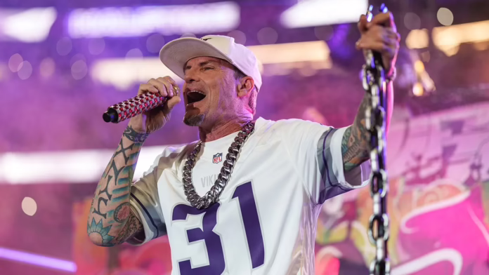 Vanilla Ice từ chối rời khỏi buổi hòa nhạc Freedom 250, nói rằng anh ấy sẽ không để bất cứ ai nói với mình rằng anh ấy 'không thể tự hào'
